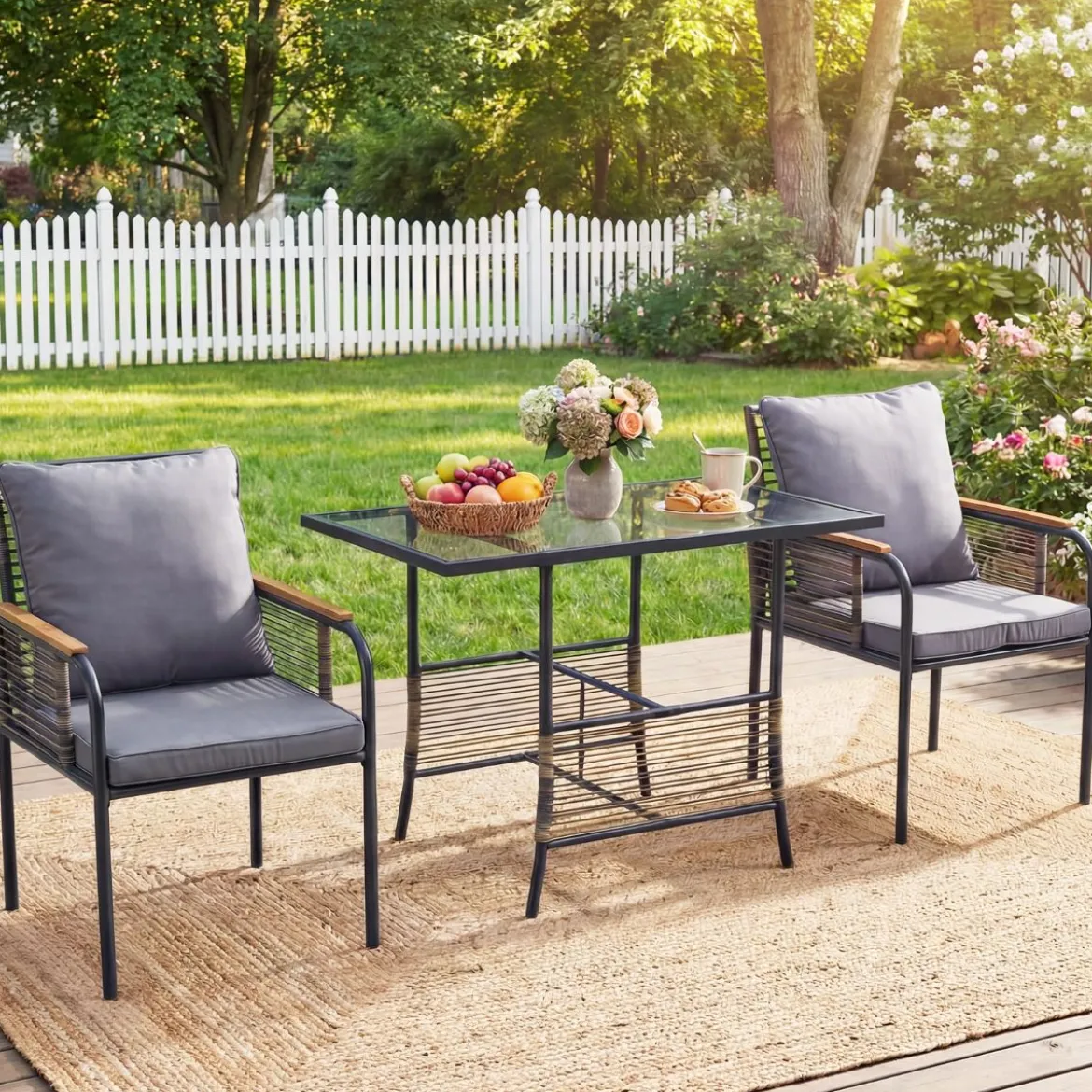 3-teiliges Garten-Lounge-Set aus Rattan platzsparendes Outdoor-Ess-Set mit Kissen rechteckiger Gartentisch Grau