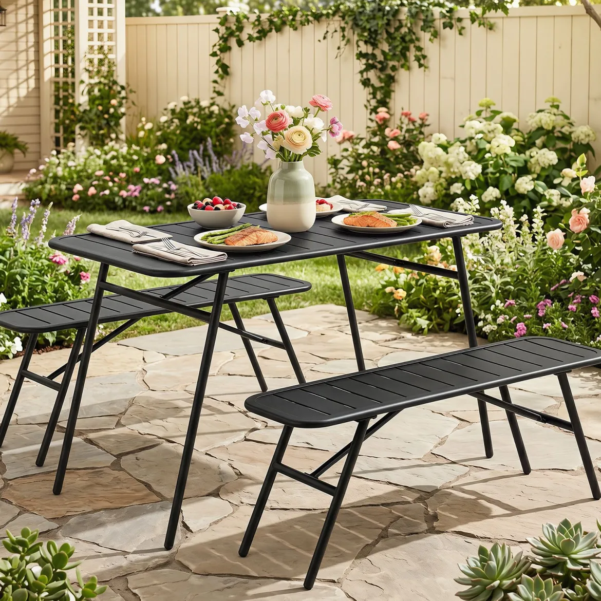 3-teiliges Gartenmöbel Set aus Metall Balkonmöbel mit Tisch & 2 Sitzbänke Belastbar bis 150 kg