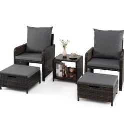 5-teiliges Gartenmöbel-Set aus Polyrattan Balkonmöbel mit 2 Sessel 2 Hocker & Glastisch Grau