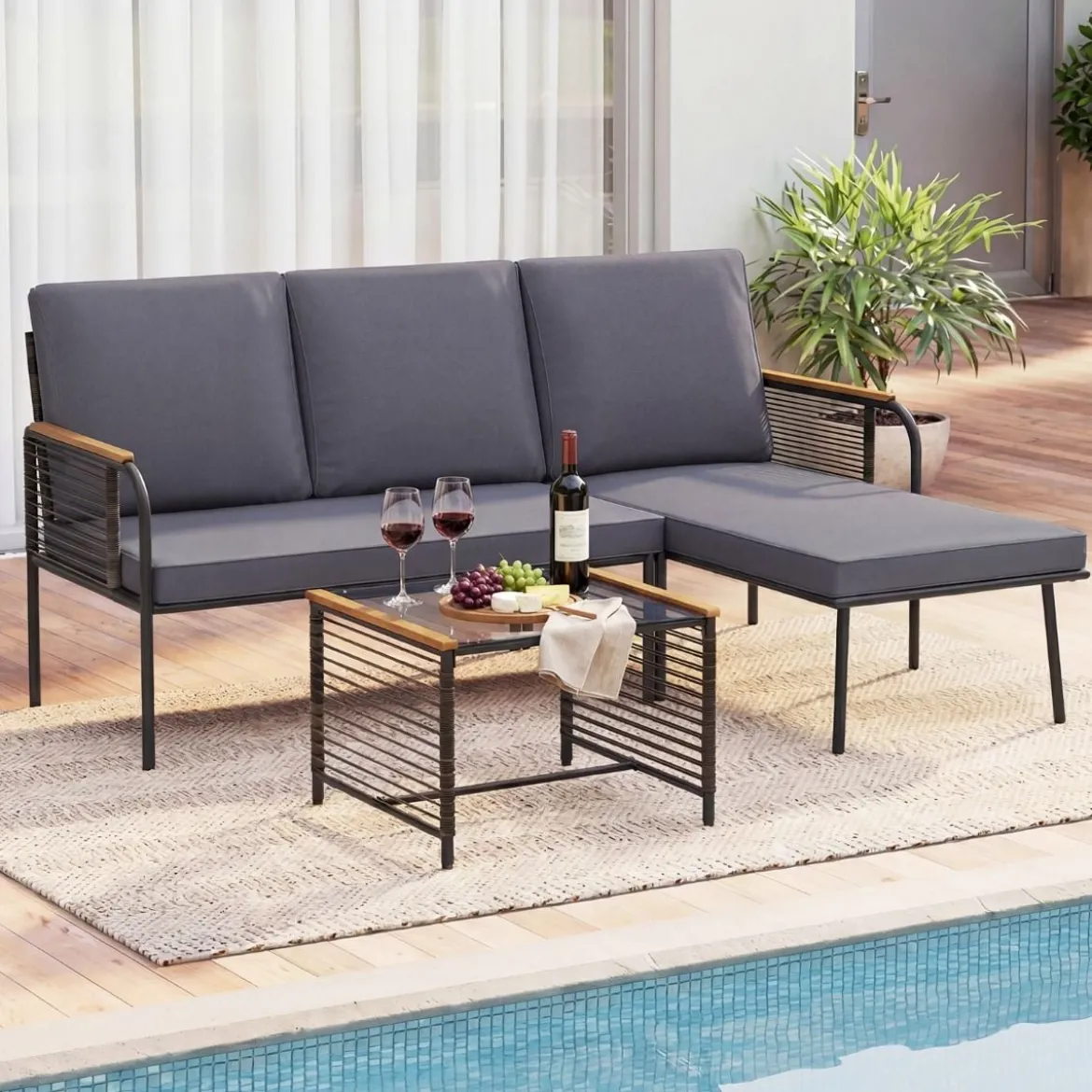 3-teiliges Geflecht-Möbelset Outdoor L-förmiges Sofa mit Kissen & Sicherheitsglas-Beistelltisch Grau
