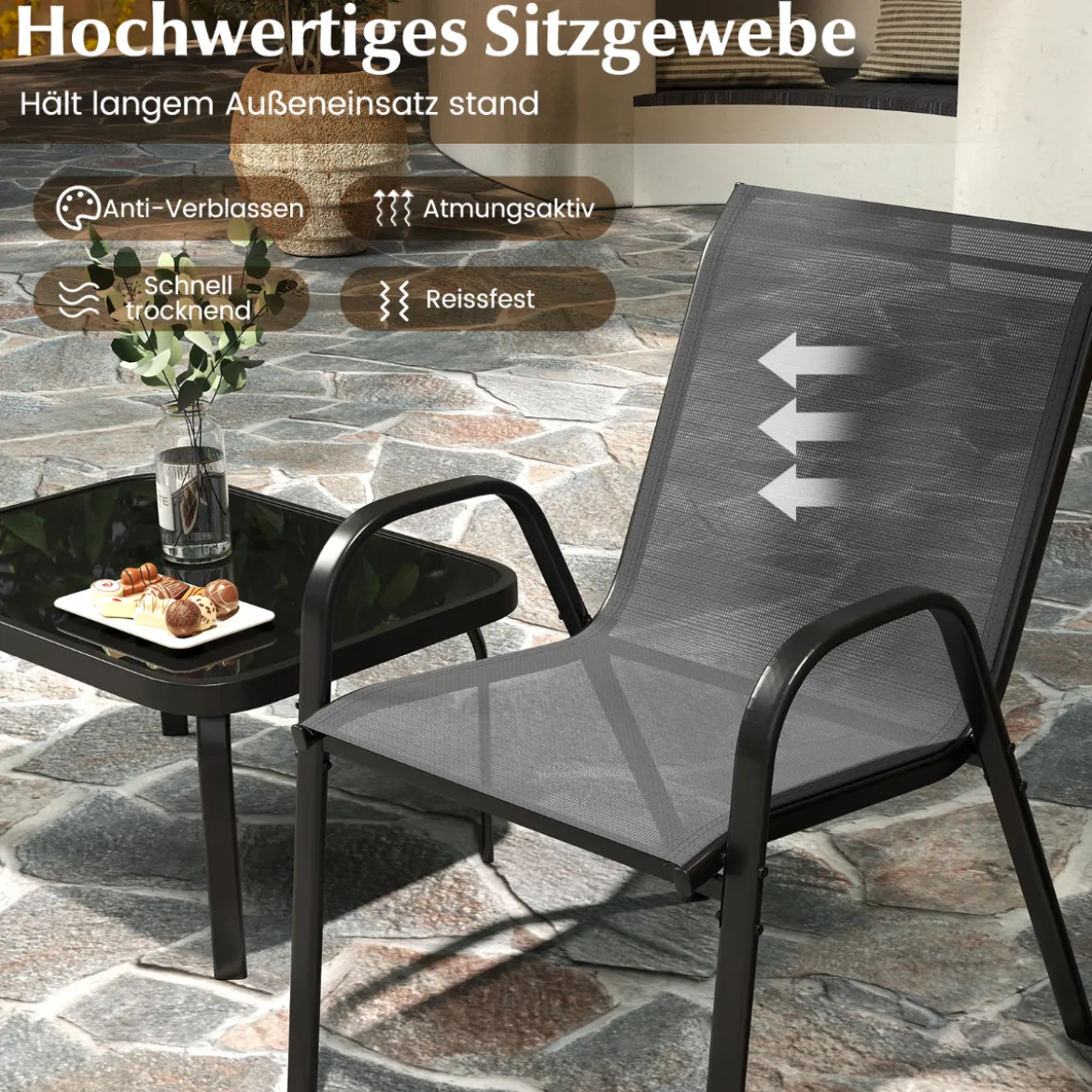 4-teiliges Patio Metallstuhl-Set Modernes Stuhlund Tisch-Set mit Stoffbezug Tischplatte aus gehärtetem Glas Schwarz/Braun/Grau/Blau