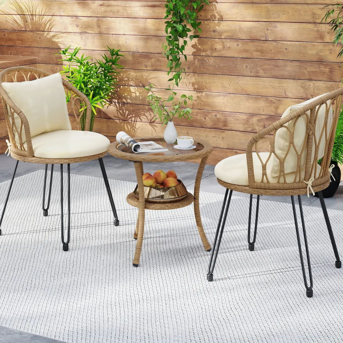 3-teiliges PE Rattan Bistro-Set für die Terrasse Outdoor-Set mit Kissen und 2-stöckigem Tisch Beige