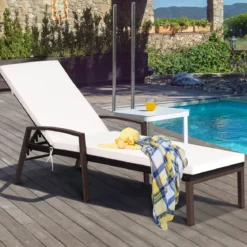 Terrassen-Rattanliege Outdoor-Liege mit Kissen und Armlehne mit verstellbarer Rückenlehne Weiß + Braun