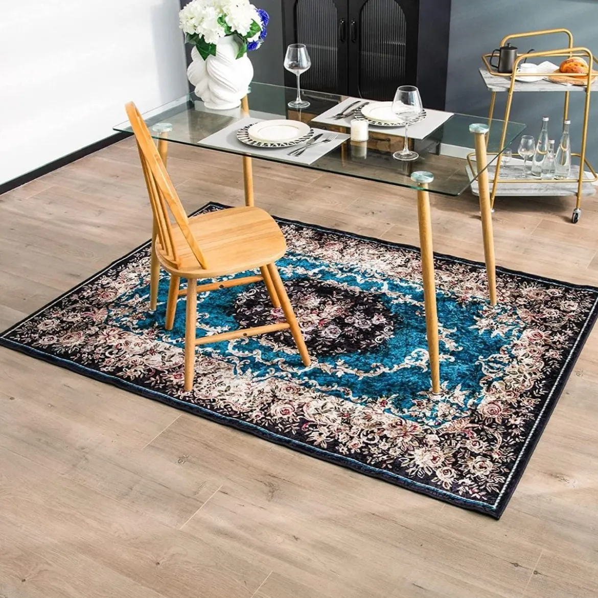 Traditioneller Teppich für Wohnzimmer Ästhetischer Teppich 230 x 160 cm