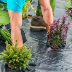 Unkrautvlies 50m² Gartenvlies gegen Unkraut Unkrautfolie PP Schwarz 25 x 2m-60 g/m²