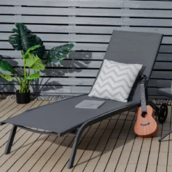 Verstellbare Outdoor-Liege mit Rädern und Schnell Trocknendem Stoff für Pool und Garten