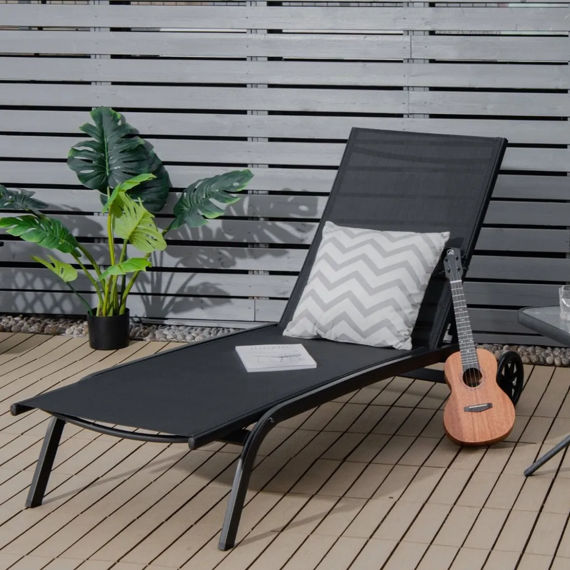 Verstellbare Outdoor-Liege mit Rädern und Schnell Trocknendem Stoff für Pool und Garten
