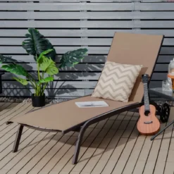 Verstellbare Outdoor-Liege mit Rädern und Schnell Trocknendem Stoff für Pool und Garten