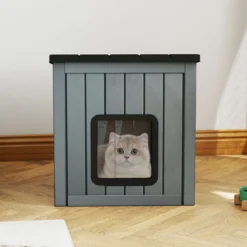 Wetterfestes Kunststoff-Katzenhaus Wildtier-Schutzhaus mit 2 PVC-Türen & Geneigtem Dach