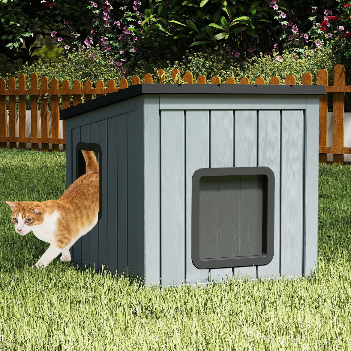 Wetterfestes Kunststoff-Katzenhaus Wildtier-Schutzhaus mit 2 PVC-Türen & Geneigtem Dach